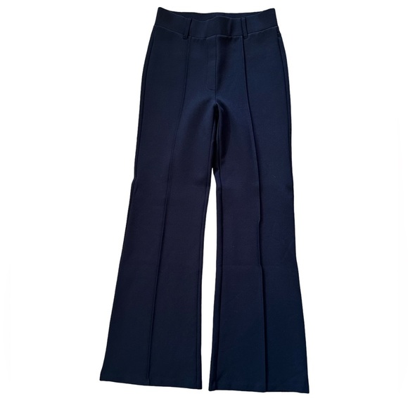 Quince NWOT Ultra-Stretch Ponte Flare Leg Pants Women’s Navy Size S - Picture 3 of 7